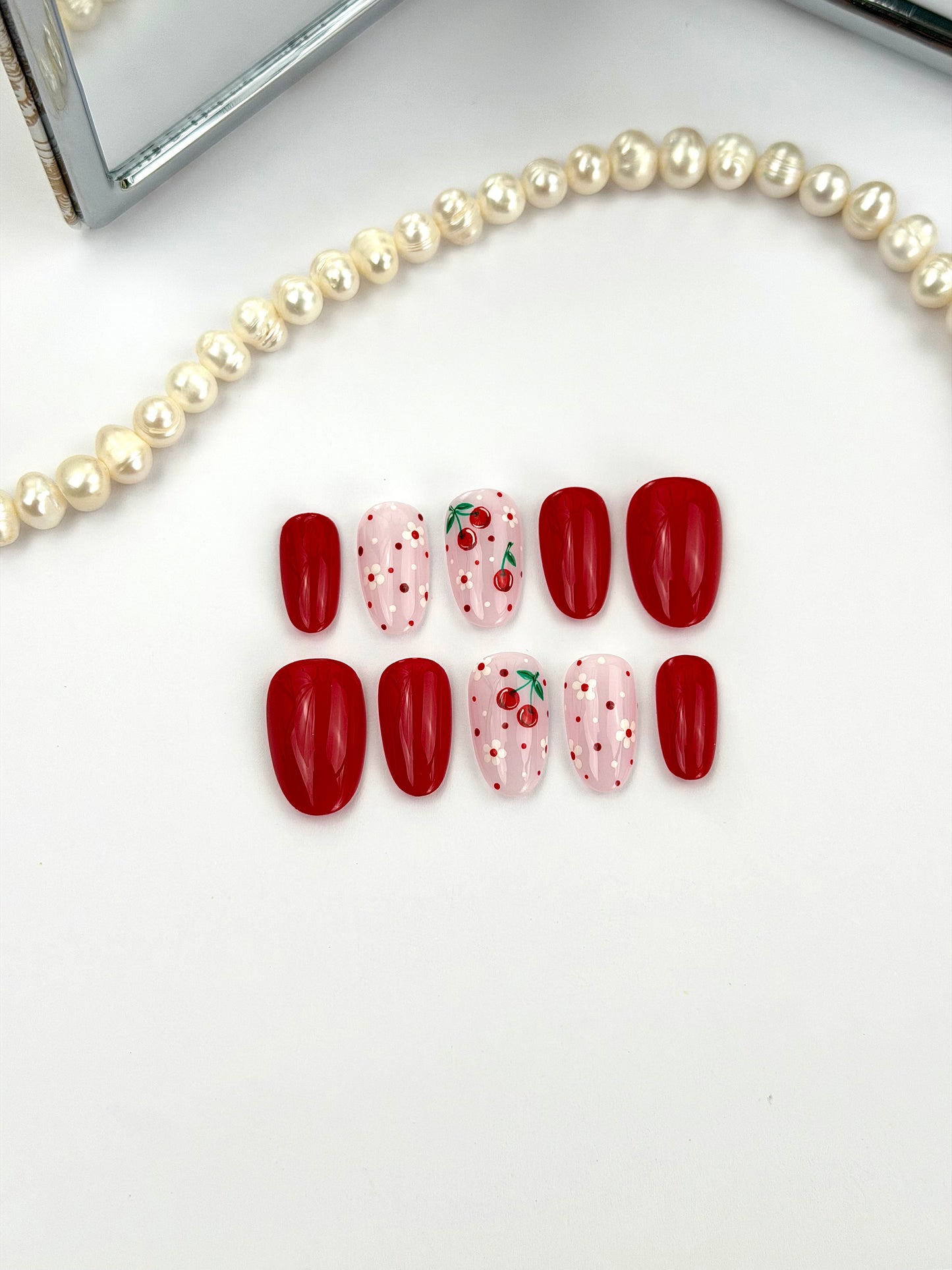 Oh My Cherry! — press-on nails faits main Melaura