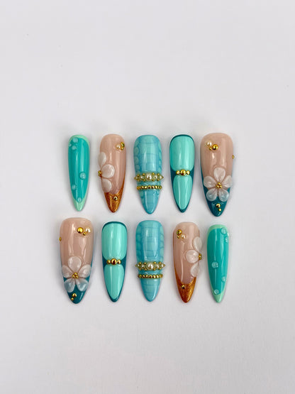 Blue Lagoon — press-on nails faits main Melaura