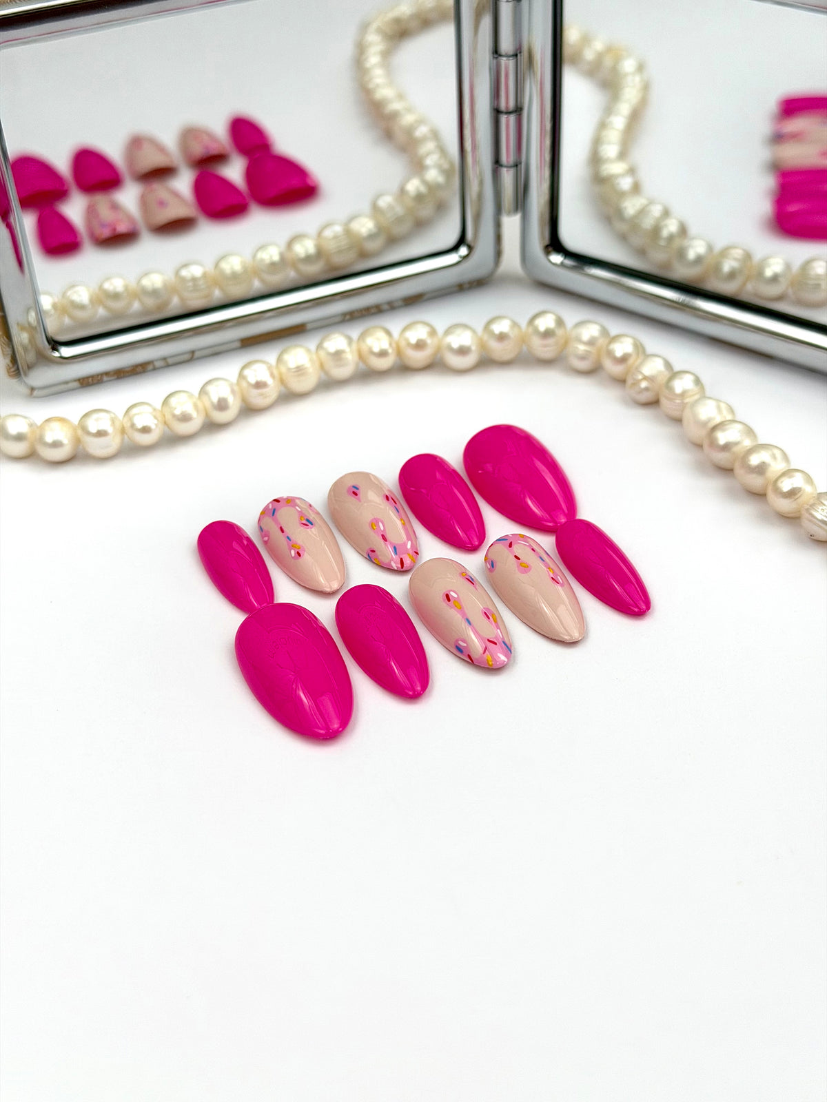 Rasberry Gelato — press-on nails faits main Melaura