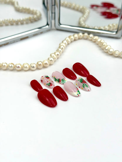 Oh My Strawberry! — press-on nails faits main Melaura
