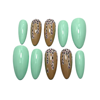 Pistachio Gelato — press-on nails faits main Melaura